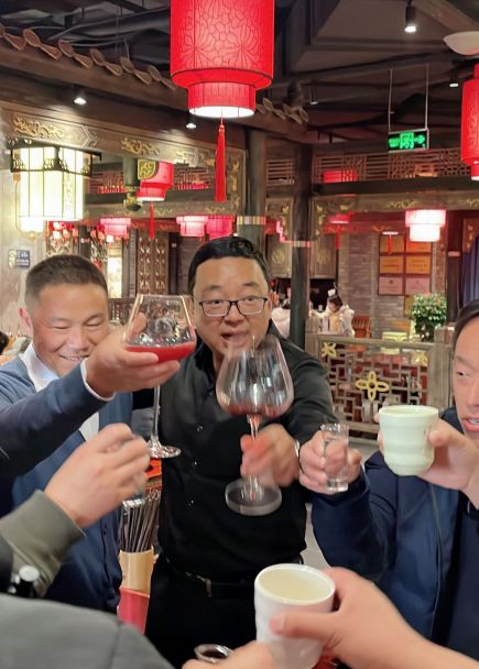 昆明迪思软件有限公司2023开工聚会及优秀员工颁奖(图10) 昆明迪思软件有限公司2023开工聚会及优秀员工颁奖(图10)